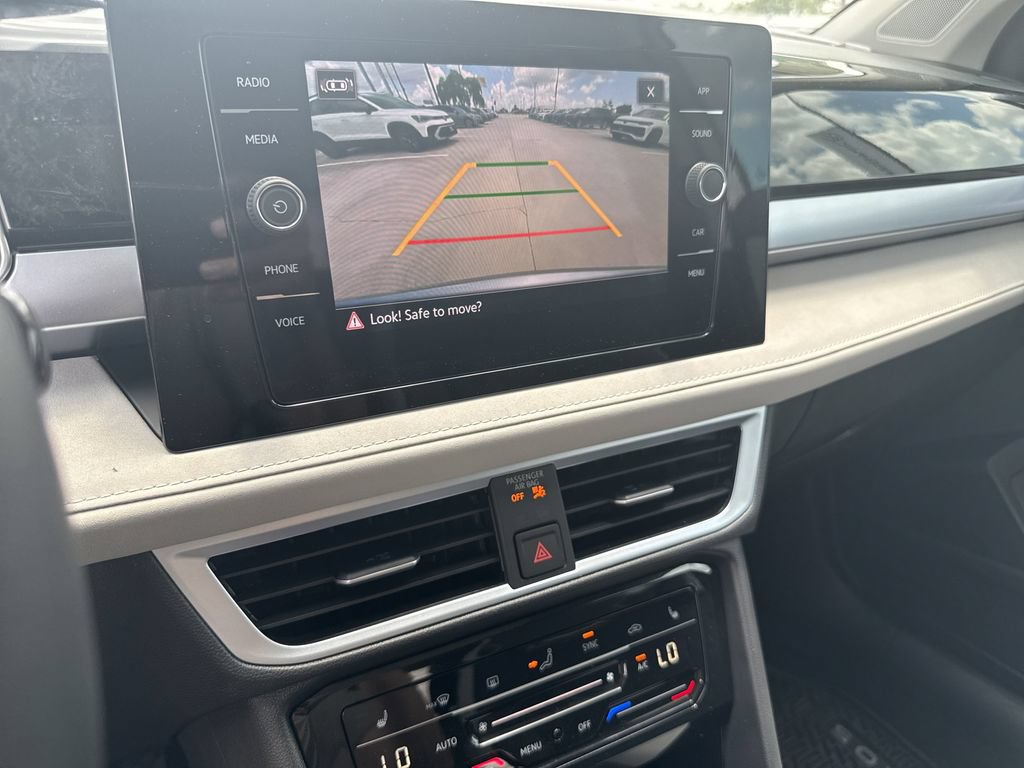 New 2026 Volkswagen Taos SE FWD image 20