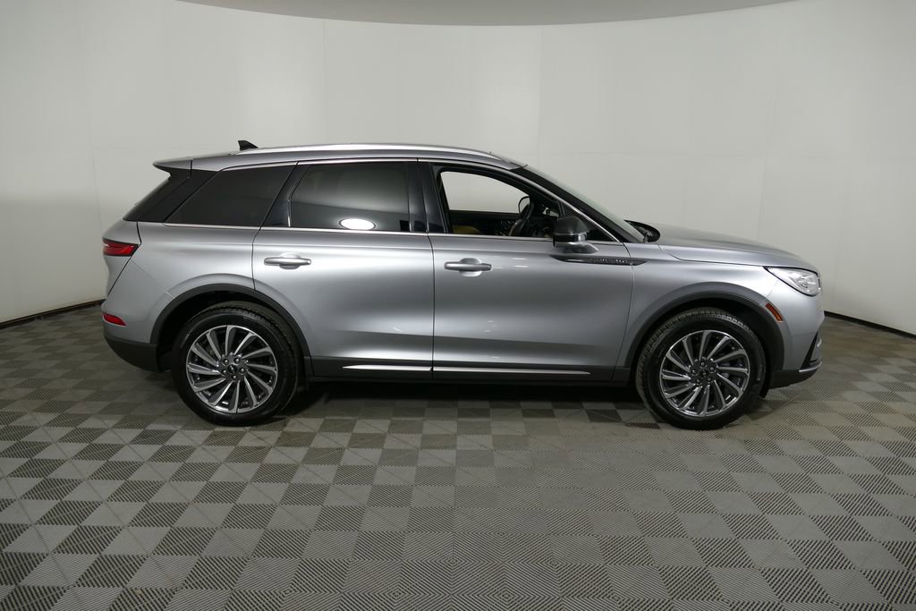 Used 2023 Lincoln Corsair Reserve w/ Equipment Group 201A image 31