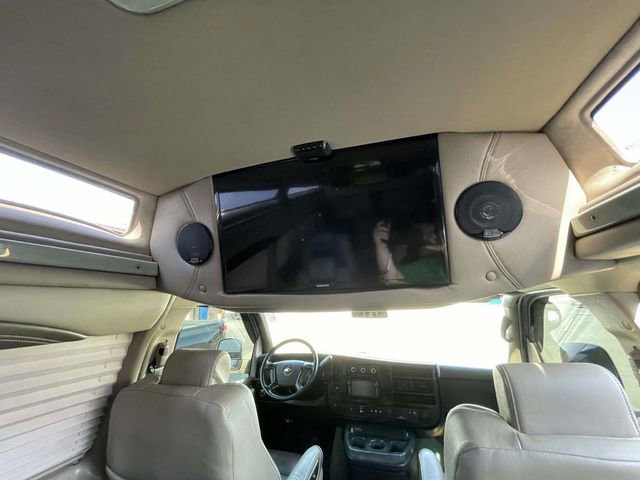 Used 2015 Chevrolet Express 2500 Extended image 15