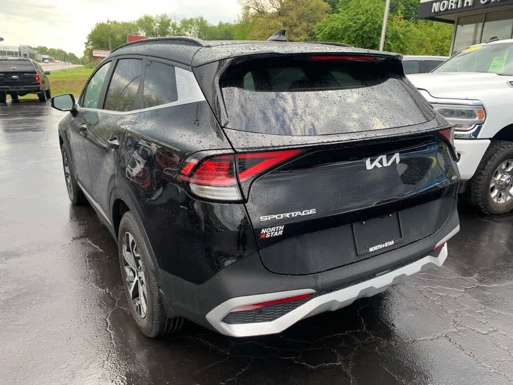Used 2025 Kia Sportage EX w/ Premium Package AWD/4WD image 3