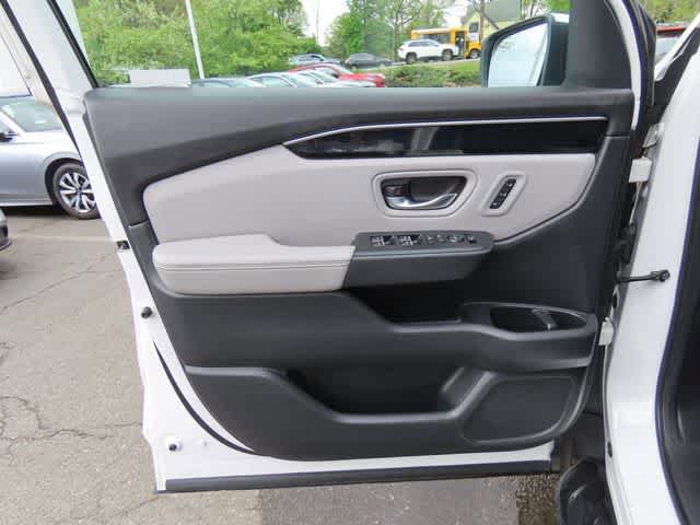 Certified 2023 Honda Pilot Touring image 18