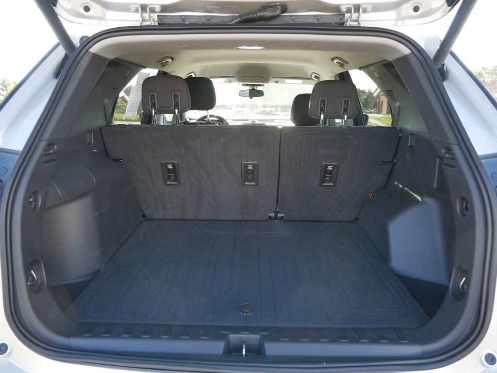 Used 2019 Chevrolet Equinox LT image 12