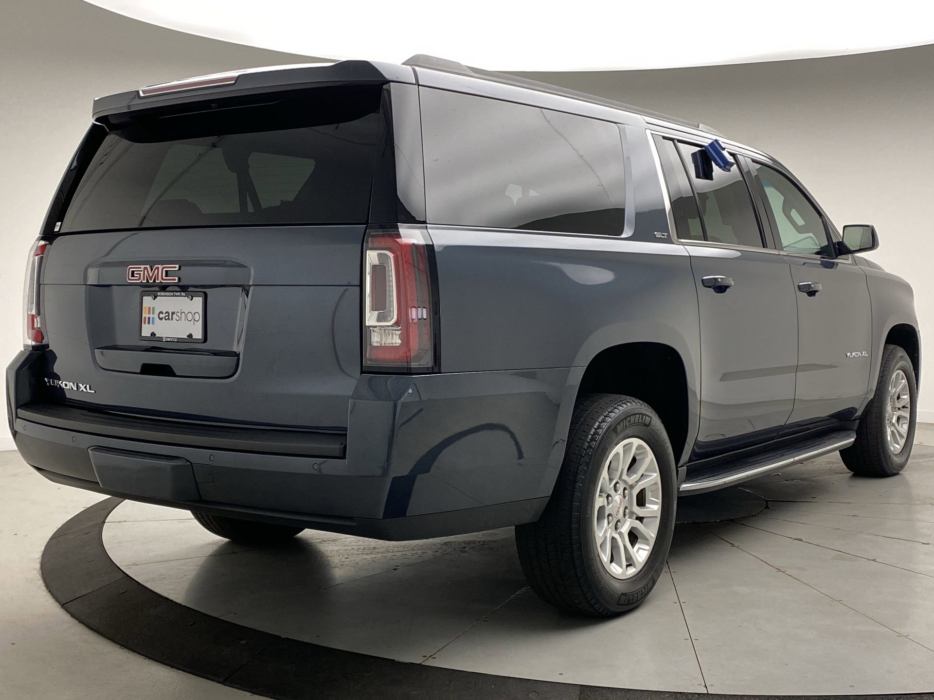 Used 2019 GMC Yukon XL SLT w/ Open Road Package AWD/4WD image 5