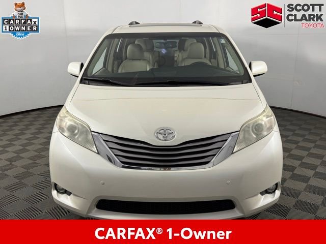 Used 2017 Toyota Sienna XLE image 29