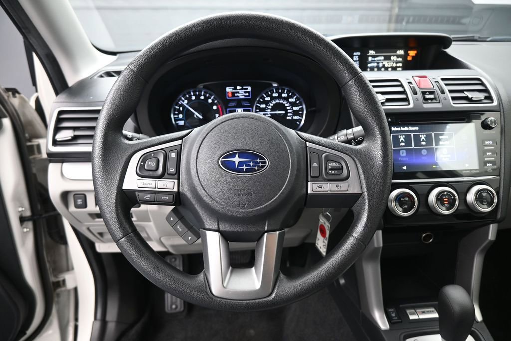Used 2017 Subaru Forester 2.5i Premium AWD/4WD image 6