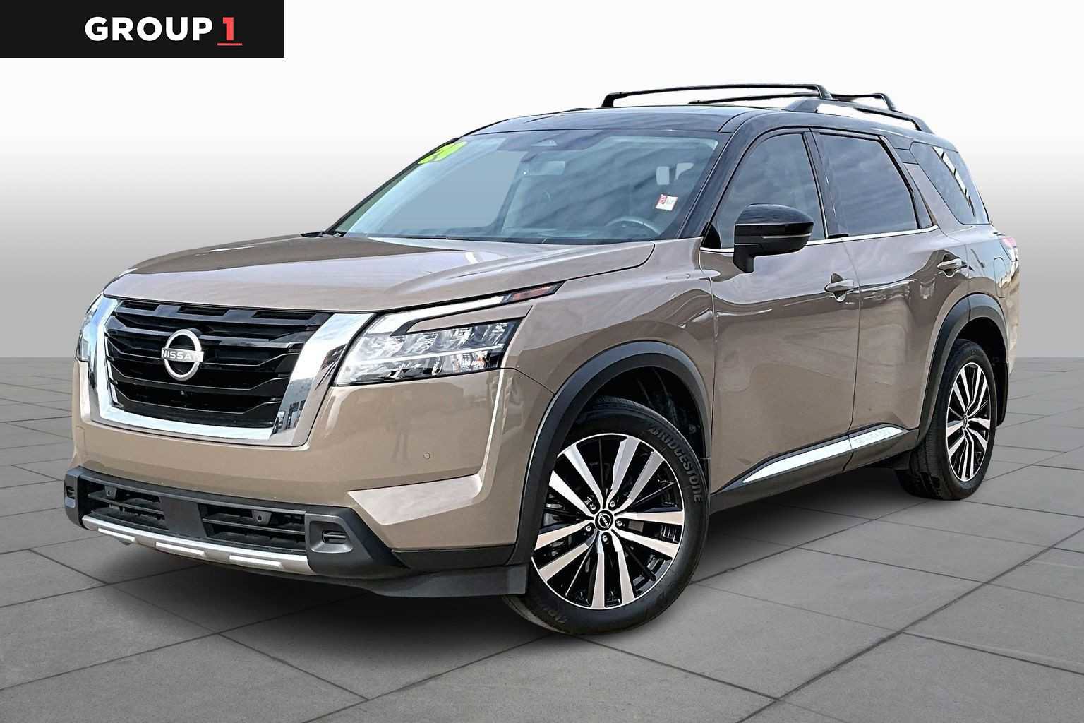 Used 2024 Nissan Pathfinder Platinum w/ Cargo Package image 1