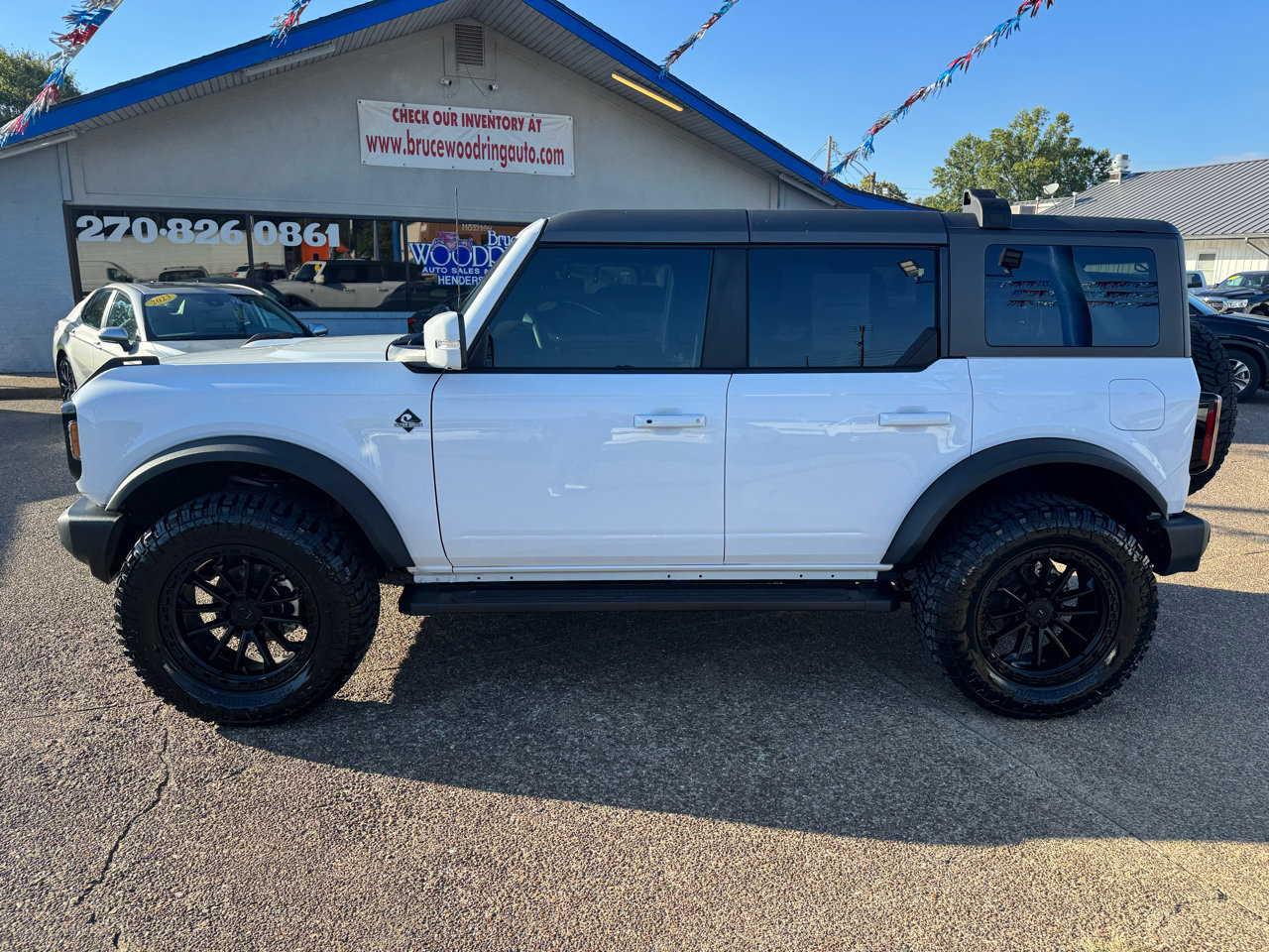 Used 2024 Ford Bronco Outer Banks w/ Sasquatch Package image 2