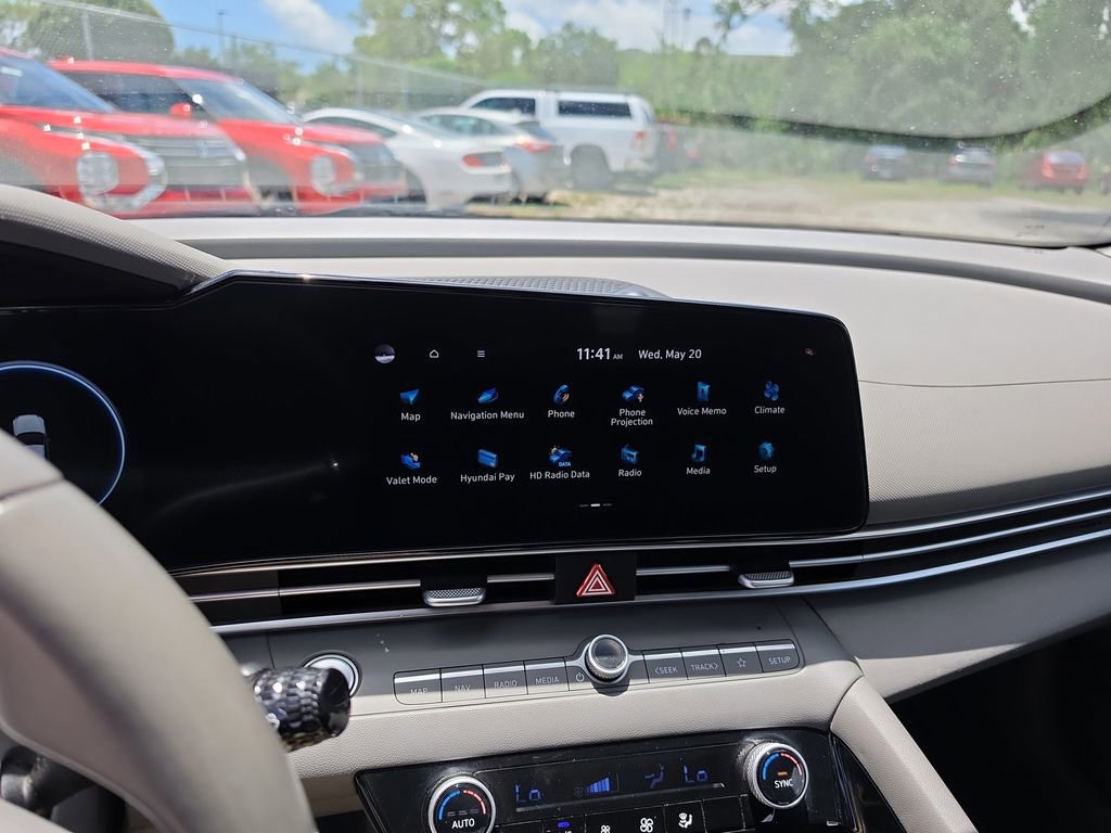 Used 2023 Hyundai Elantra SEL w/ Convenience Package FWD image 22