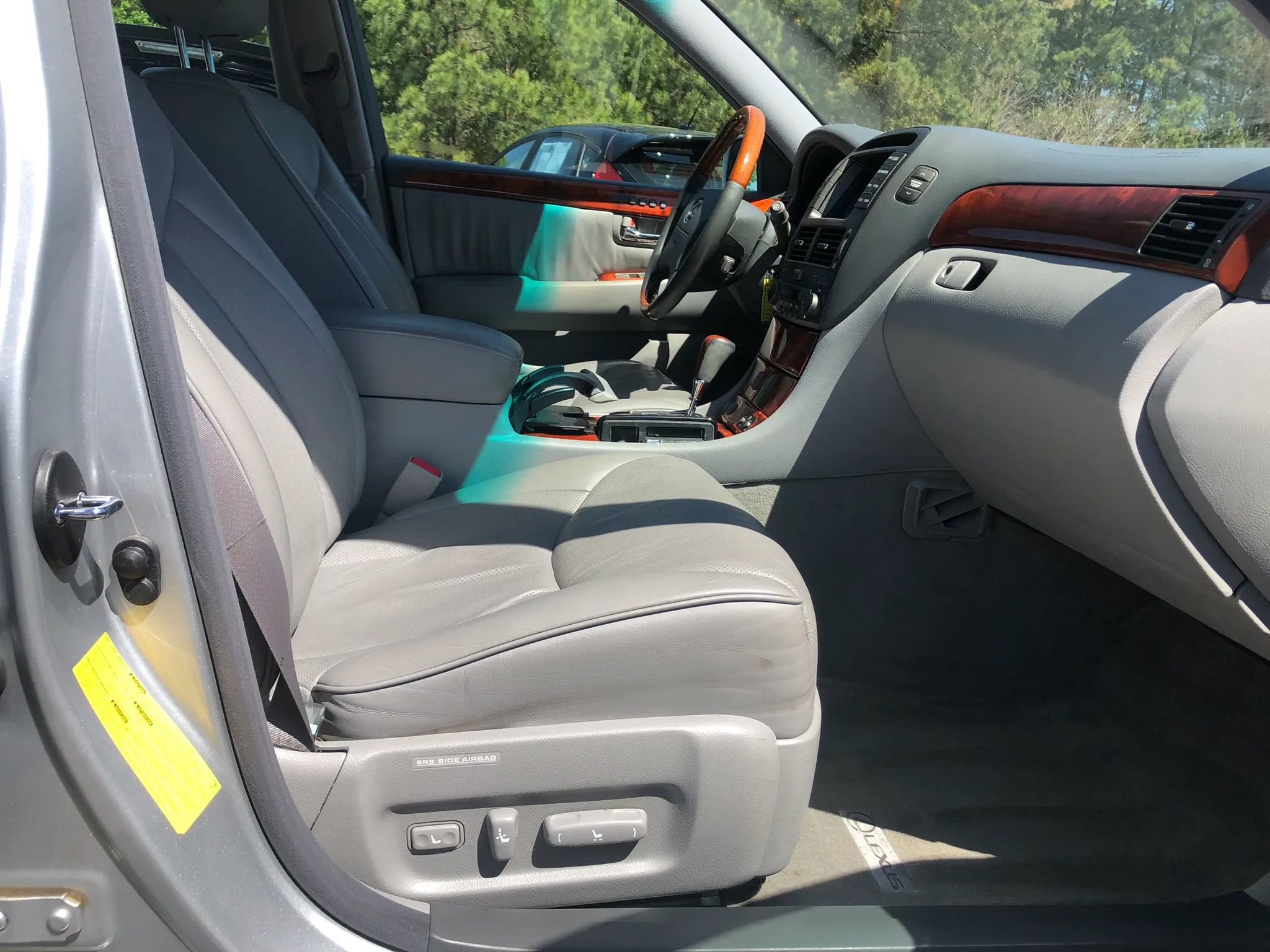 Used 2004 Lexus LS 430 image 11