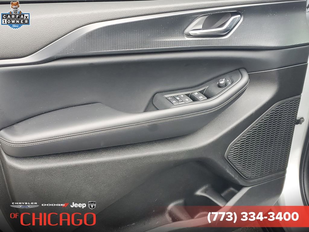Certified 2024 Jeep Grand Cherokee Altitude AWD/4WD image 22