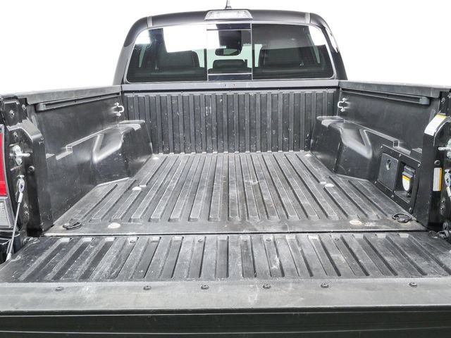Used 2023 Toyota Tacoma TRD Off-Road w/ TRD Premium Off Road Package AWD/4WD image 8