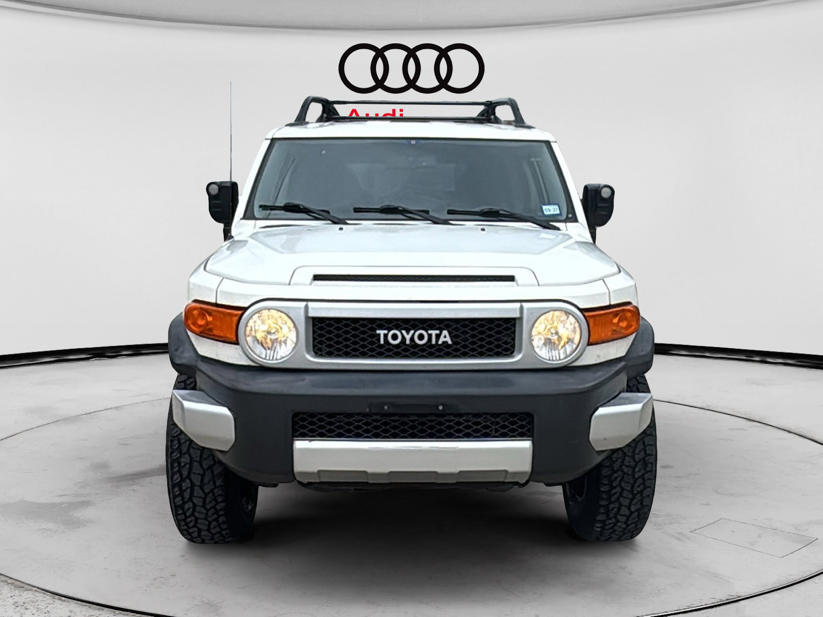 Used 2012 Toyota FJ Cruiser 2WD w/ Convenience Pkg image 2