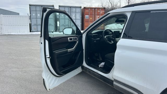 Used 2020 Ford Explorer XLT w/ Comfort Package image 11