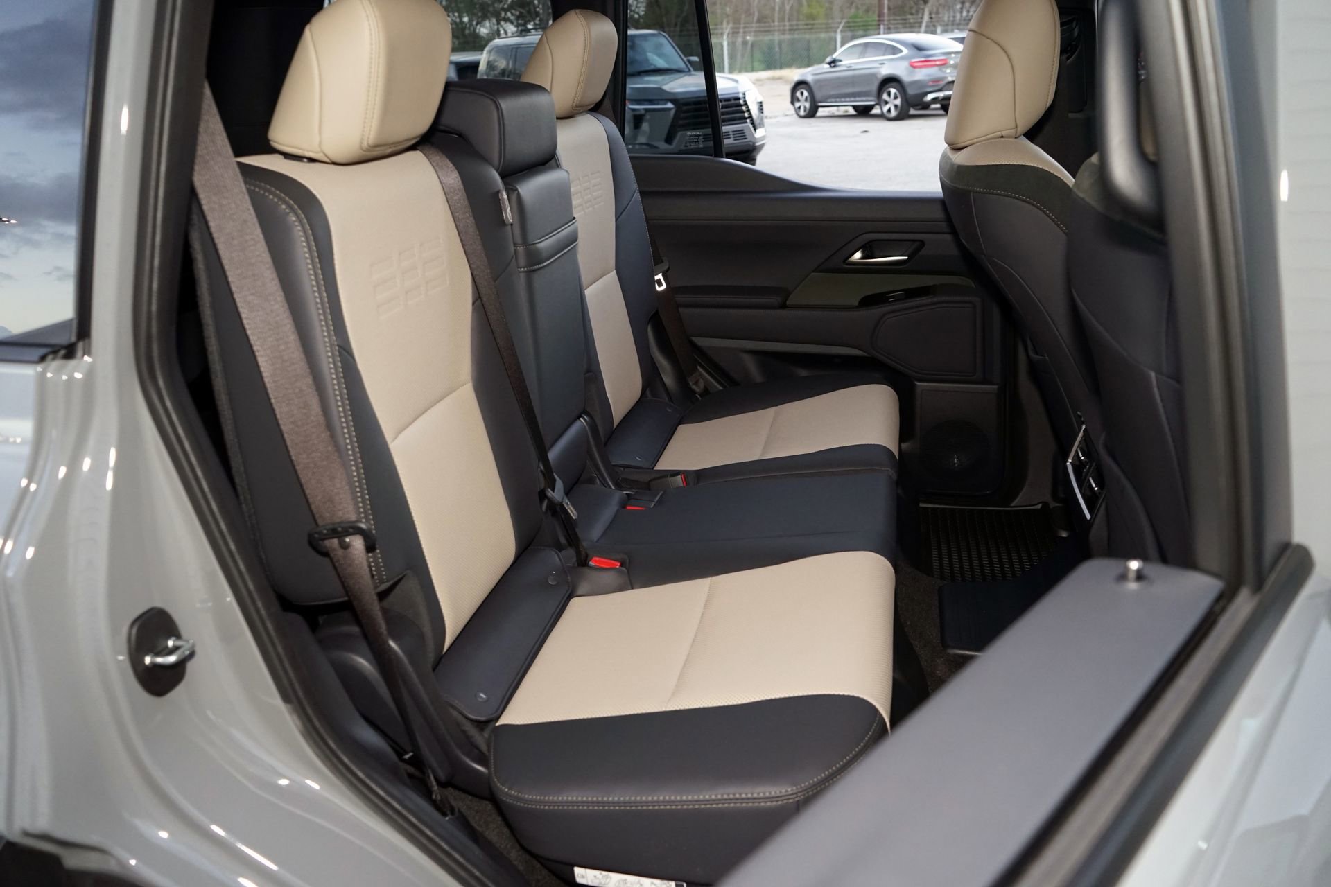 Used 2024 Lexus GX 550 AWD/4WD image 20