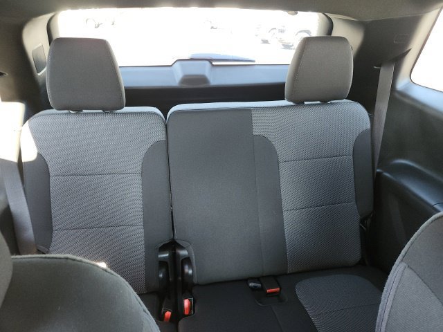 Certified 2023 Chevrolet Traverse LT FWD image 29
