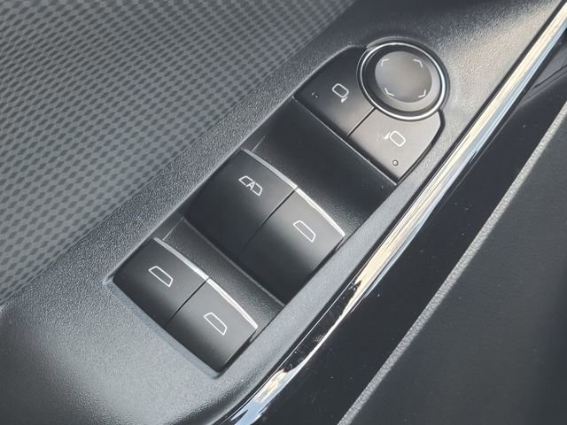 New 2026 Chevrolet Equinox RS w/ LPO, Floor Liner Package image 31