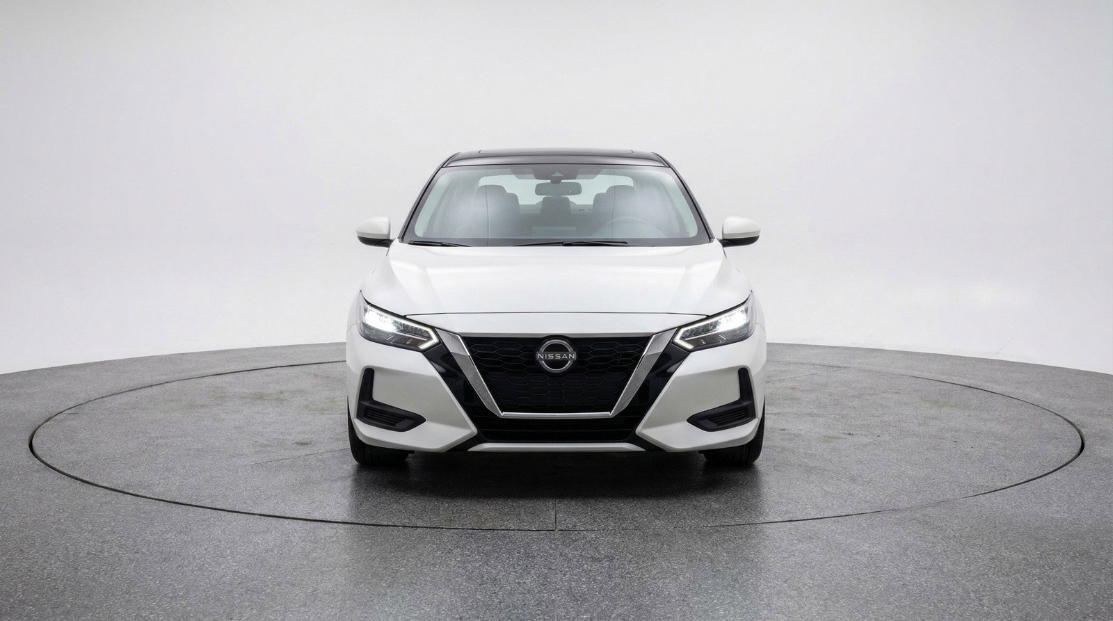 Used 2025 Nissan Sentra S image 2