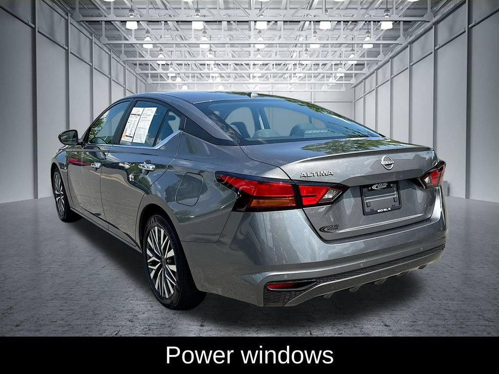 Certified 2025 Nissan Altima 2.5 SV FWD image 5