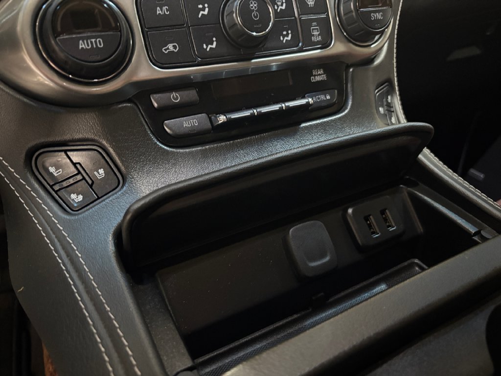 Used 2019 Chevrolet Tahoe Premier w/ Premier Plus Edition AWD/4WD image 34