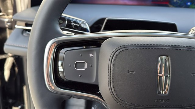 New 2026 Lincoln Nautilus Premier image 27