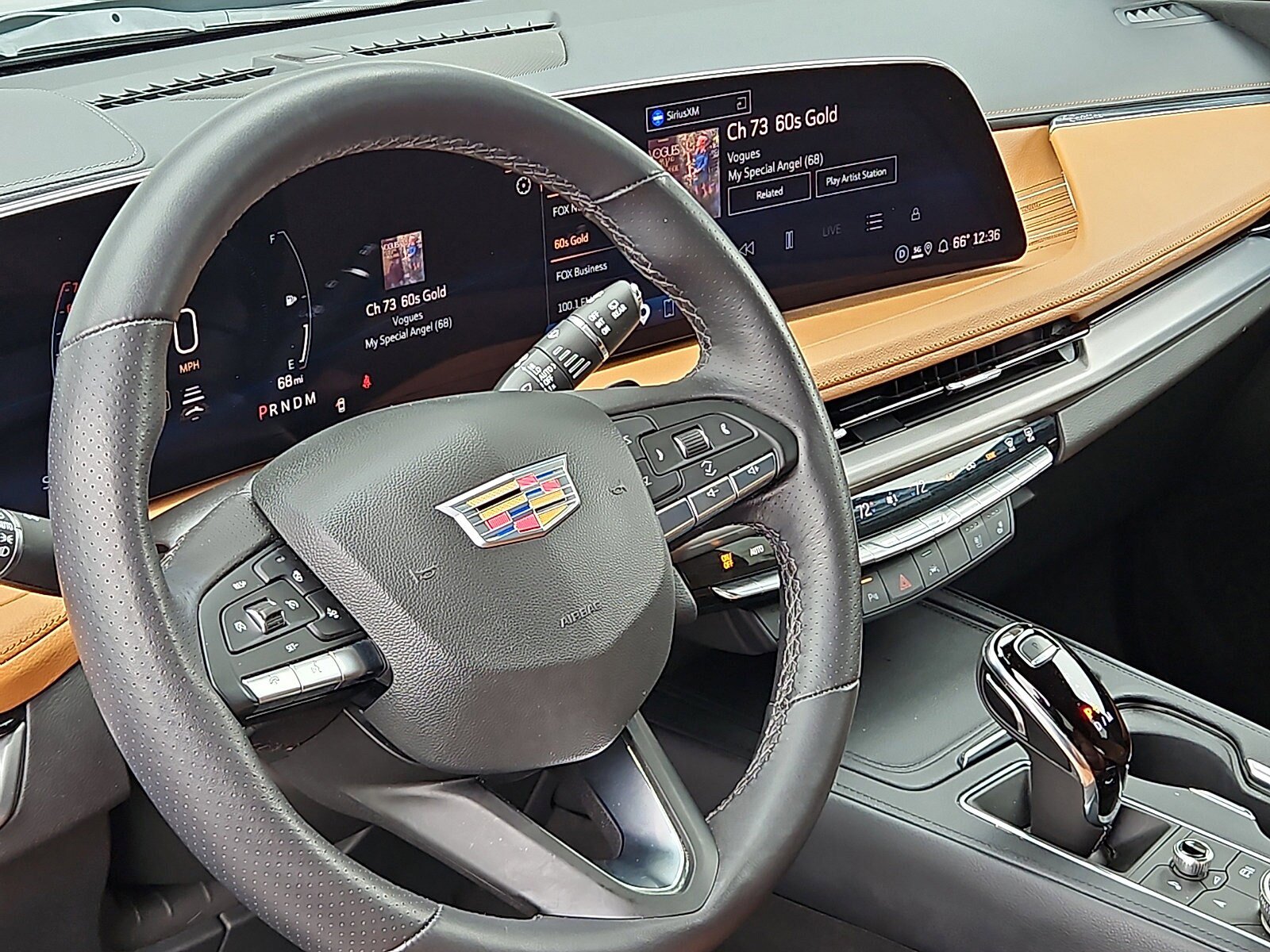 Certified 2025 Cadillac XT4 Sport FWD image 9