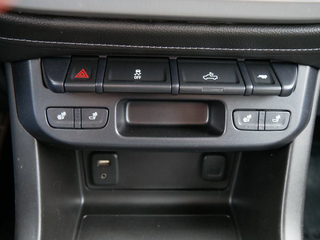 Used 2015 GMC Canyon SLT image 24