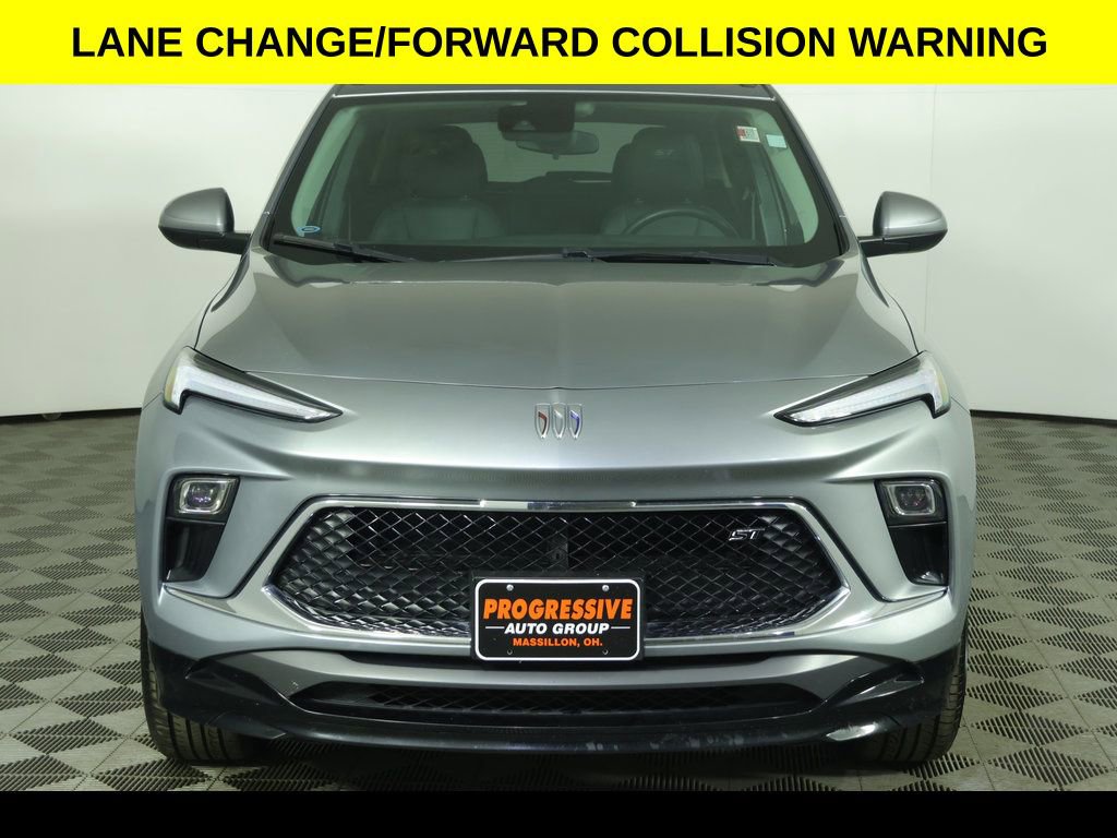 Used 2024 Buick Encore GX Sport Touring image 9