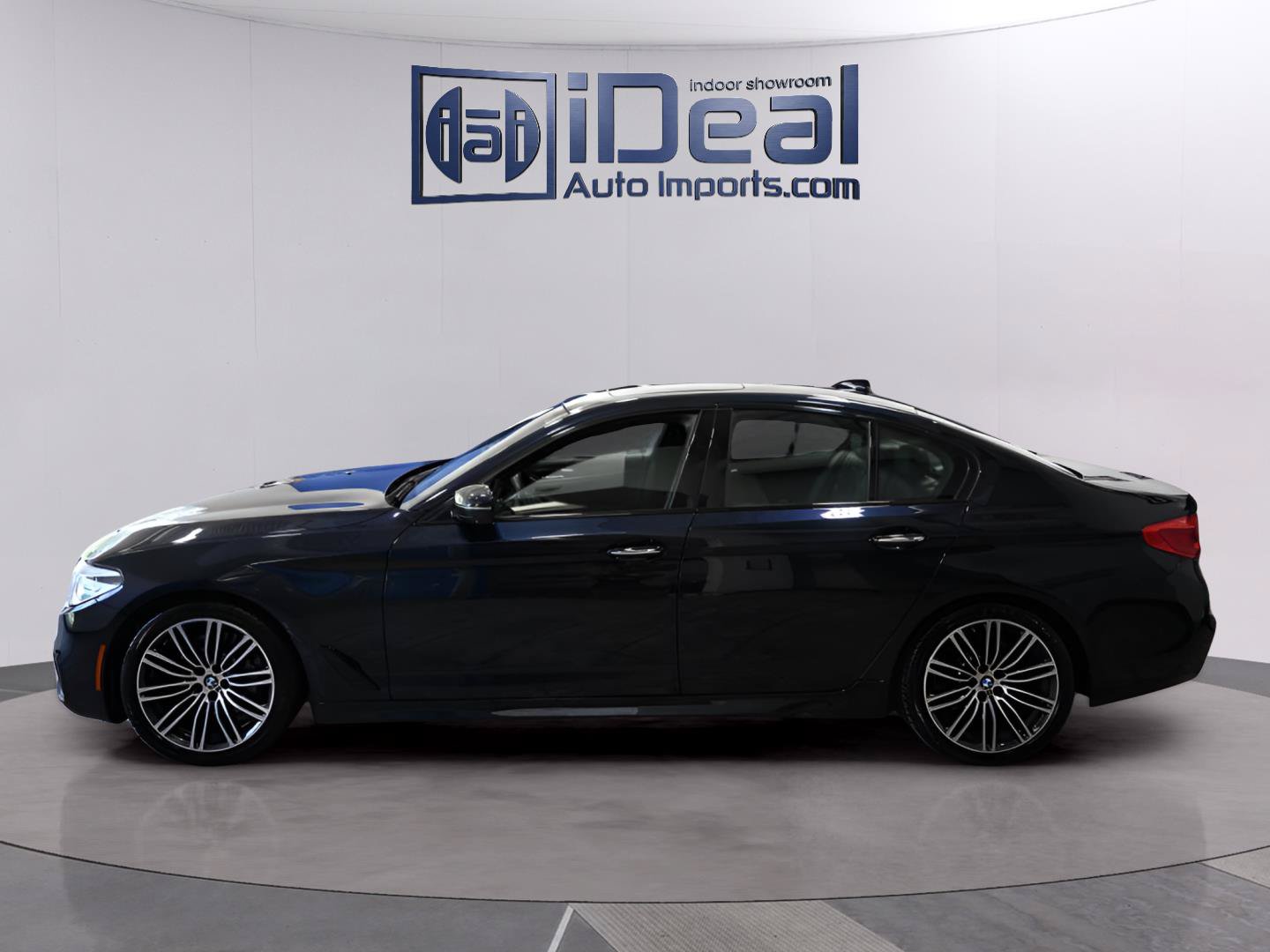 Used 2017 BMW 540i xDrive AWD/4WD image 2