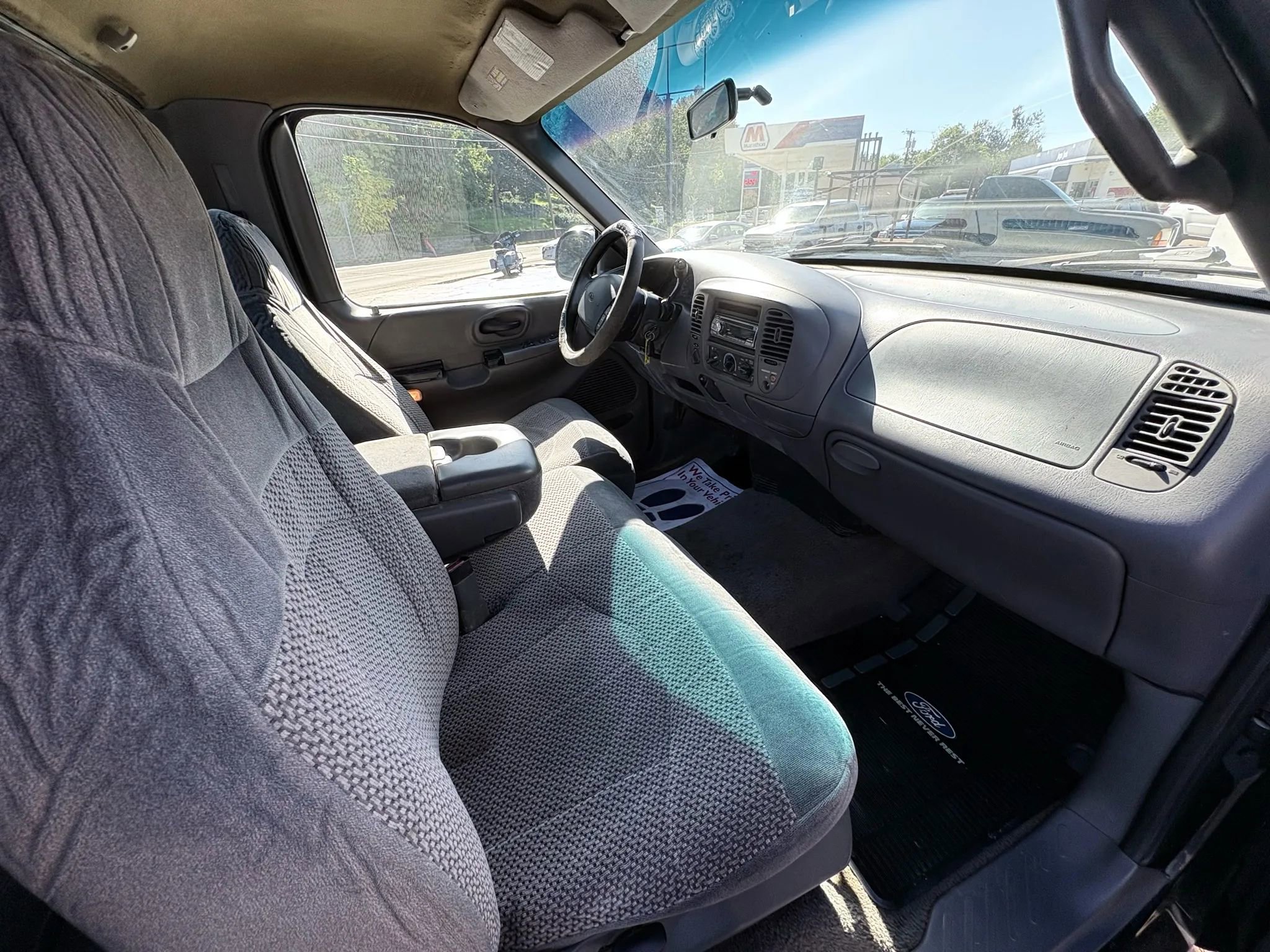 Used 1999 Ford F150 4x4 Regular Cab image 14