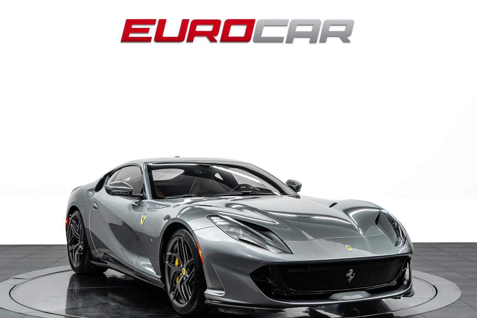 Used 2020 Ferrari 812 Superfast RWD image 7