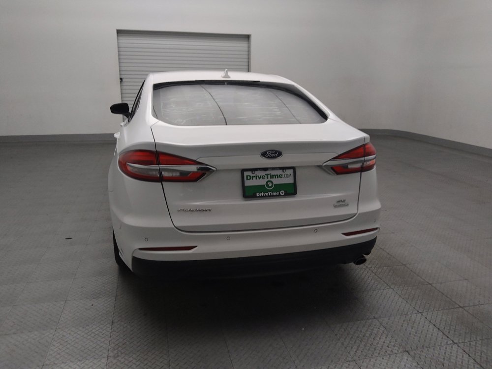Used 2019 Ford Fusion SE FWD image 6