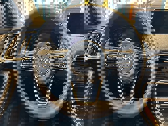 New 2025 MAZDA CX-70 Plug-In Hybrid w/ Premium Pkg image 14