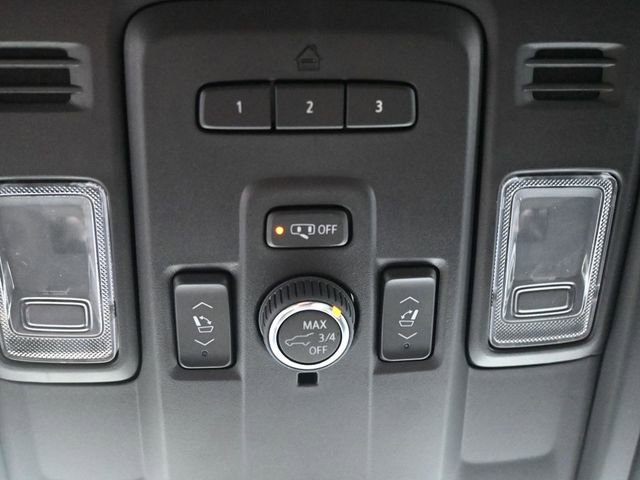 Used 2024 Chevrolet Tahoe High Country image 28