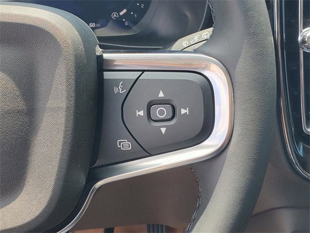 New 2026 Volvo XC40 B5 Core w/ Protection Package Premier image 19
