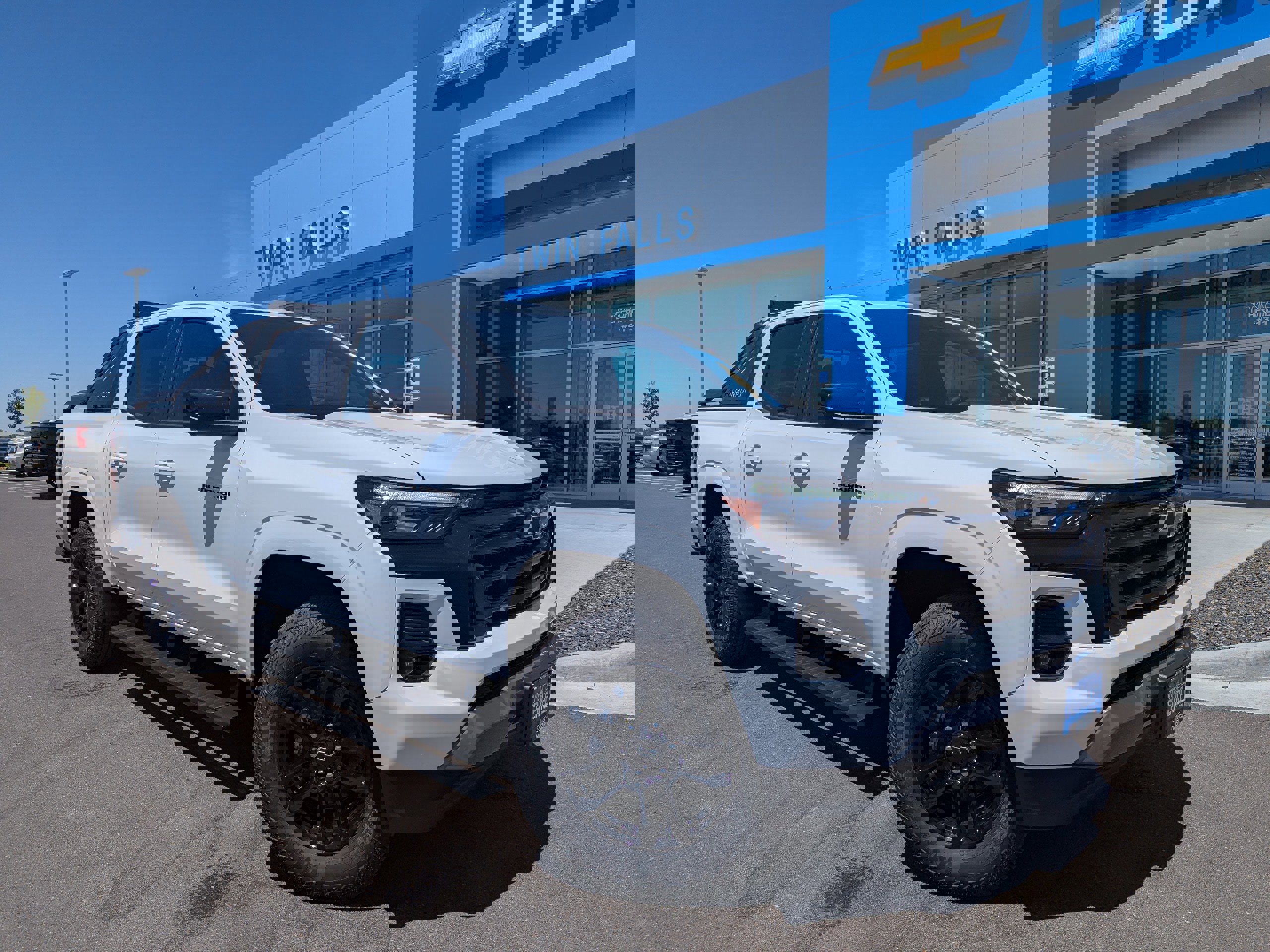 New 2025 Chevrolet Colorado Z71 w/ Midnight Edition