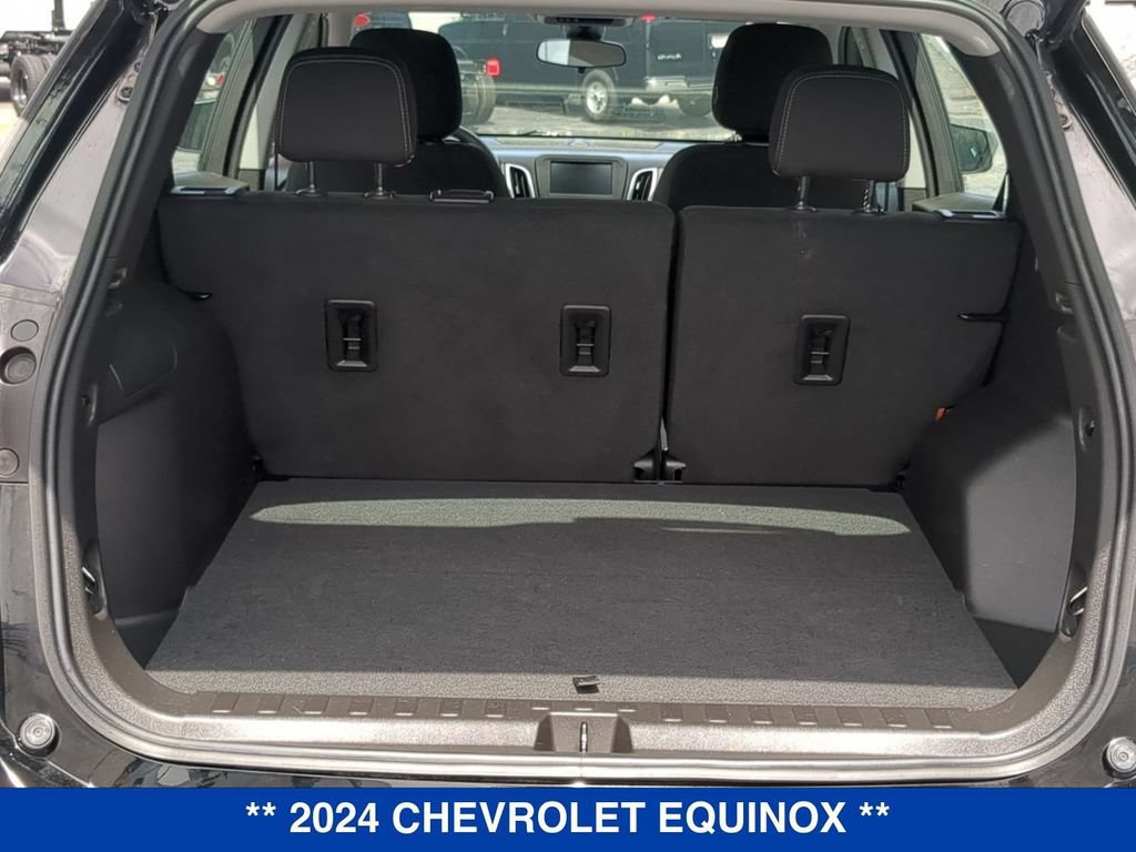 Used 2024 Chevrolet Equinox LS AWD/4WD image 5
