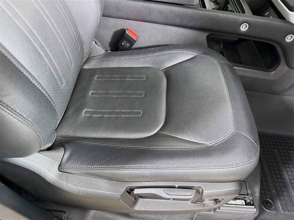 Used 2022 Land Rover Defender 90 X-Dynamic S image 33