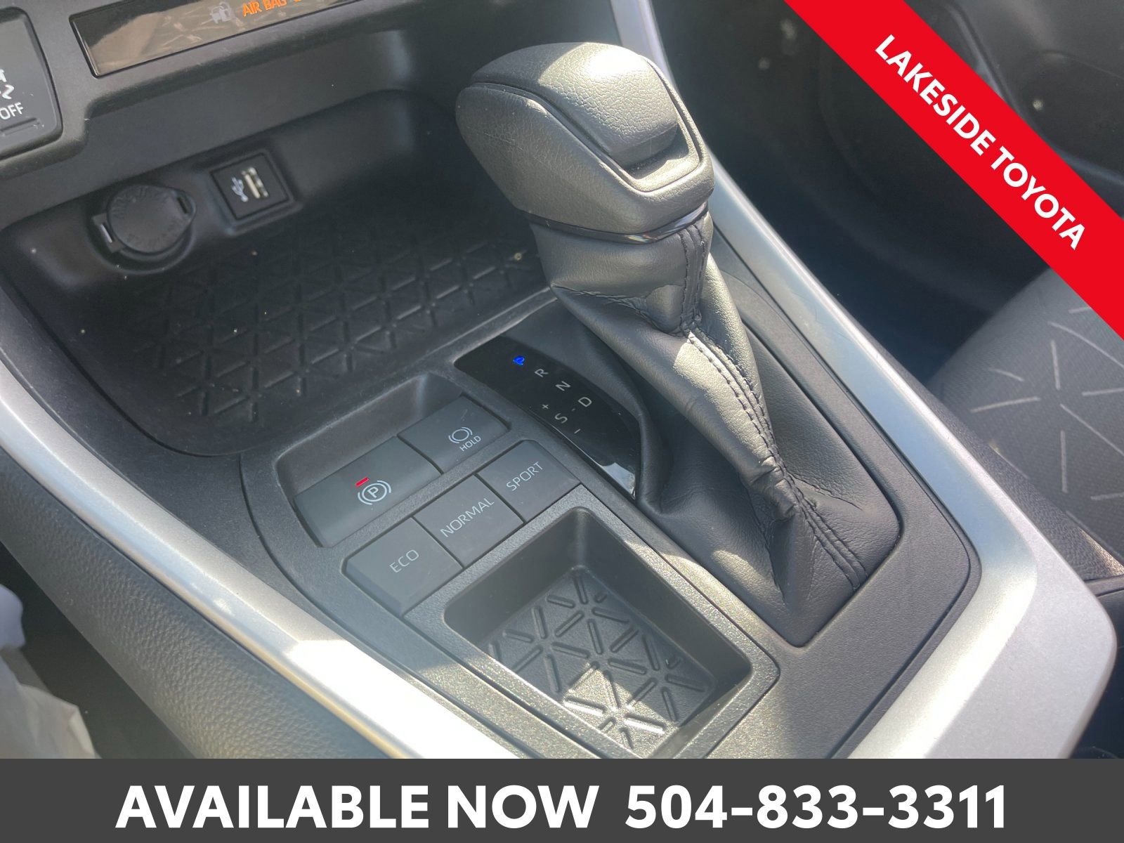 Used 2024 Toyota RAV4 XLE image 28