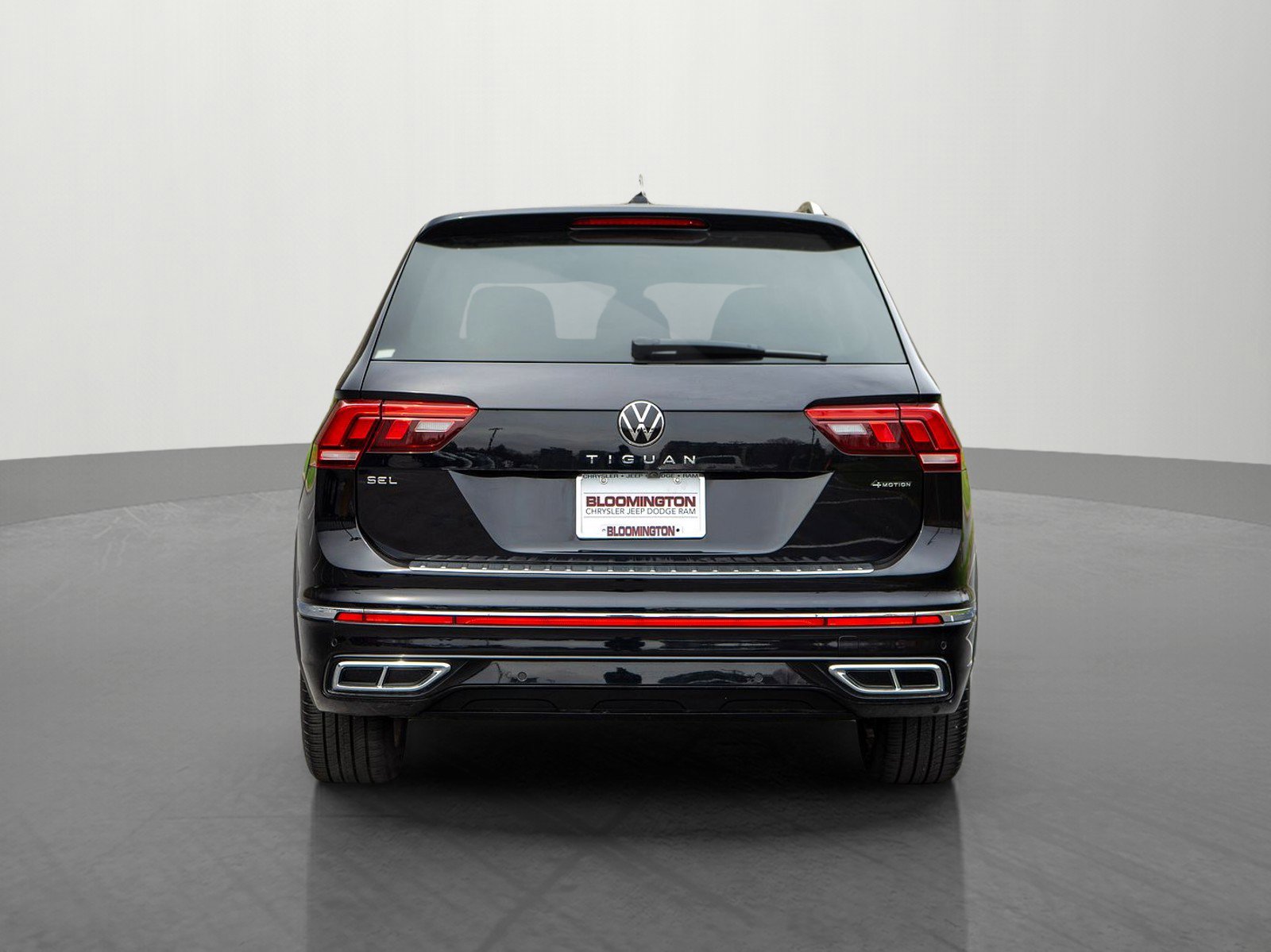 Used 2022 Volkswagen Tiguan SEL R-Line AWD/4WD image 6