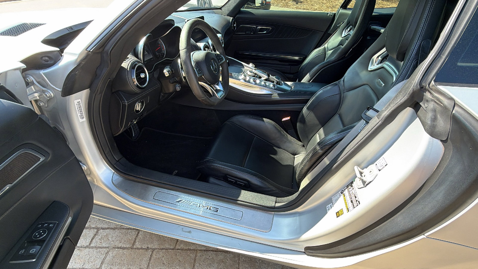 Used 2016 Mercedes-Benz AMG GT S image 15