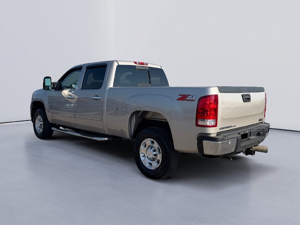 Used 2007 GMC Sierra 2500 SLT w/ Entertainment Package RWD image 5