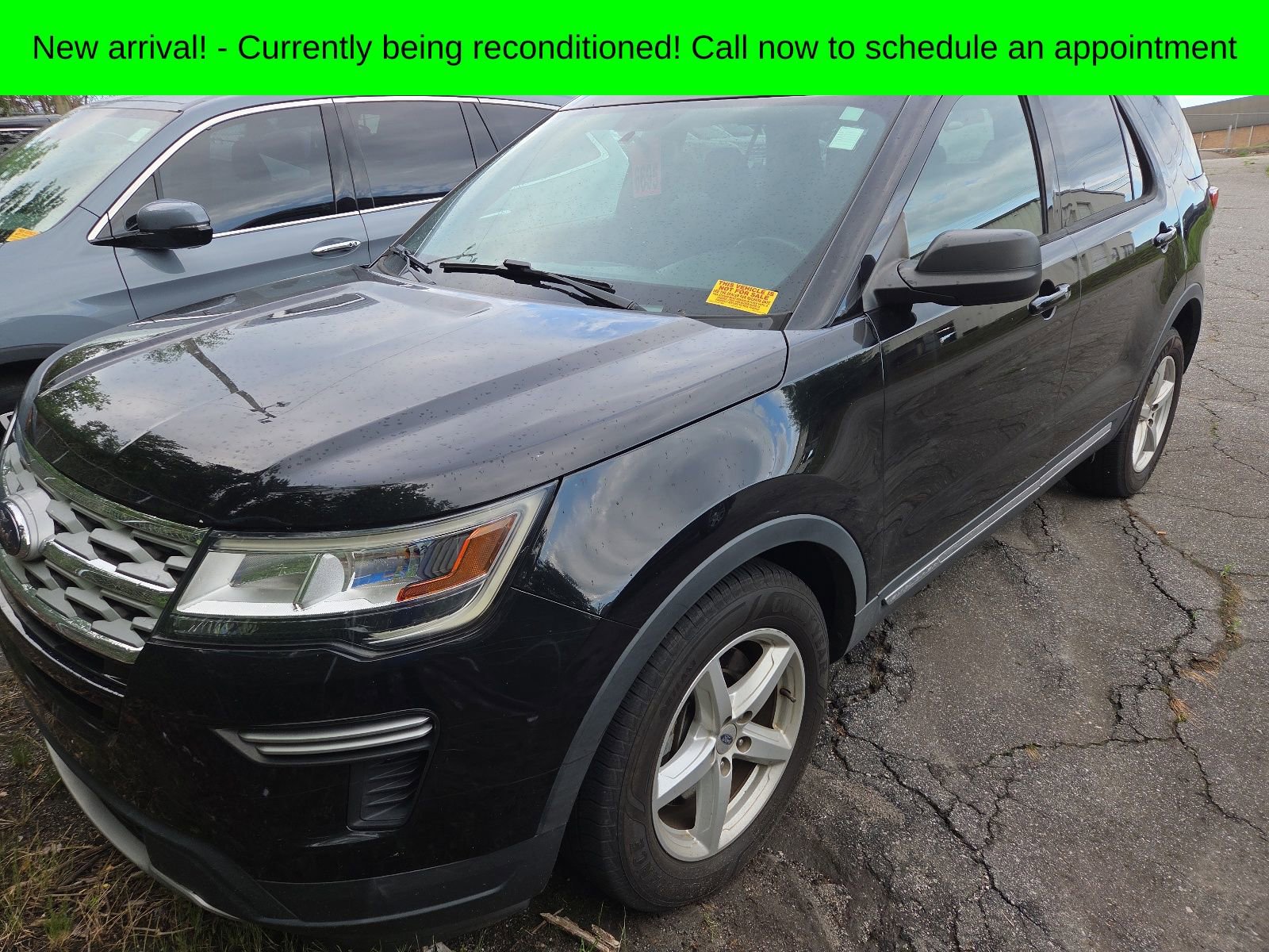 Used 2019 Ford Explorer XLT FWD image 1