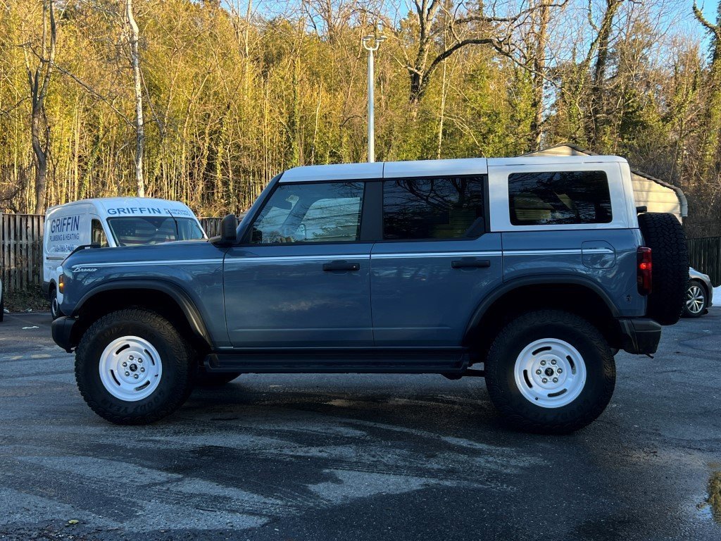Used 2025 Ford Bronco Heritage Edition image 3