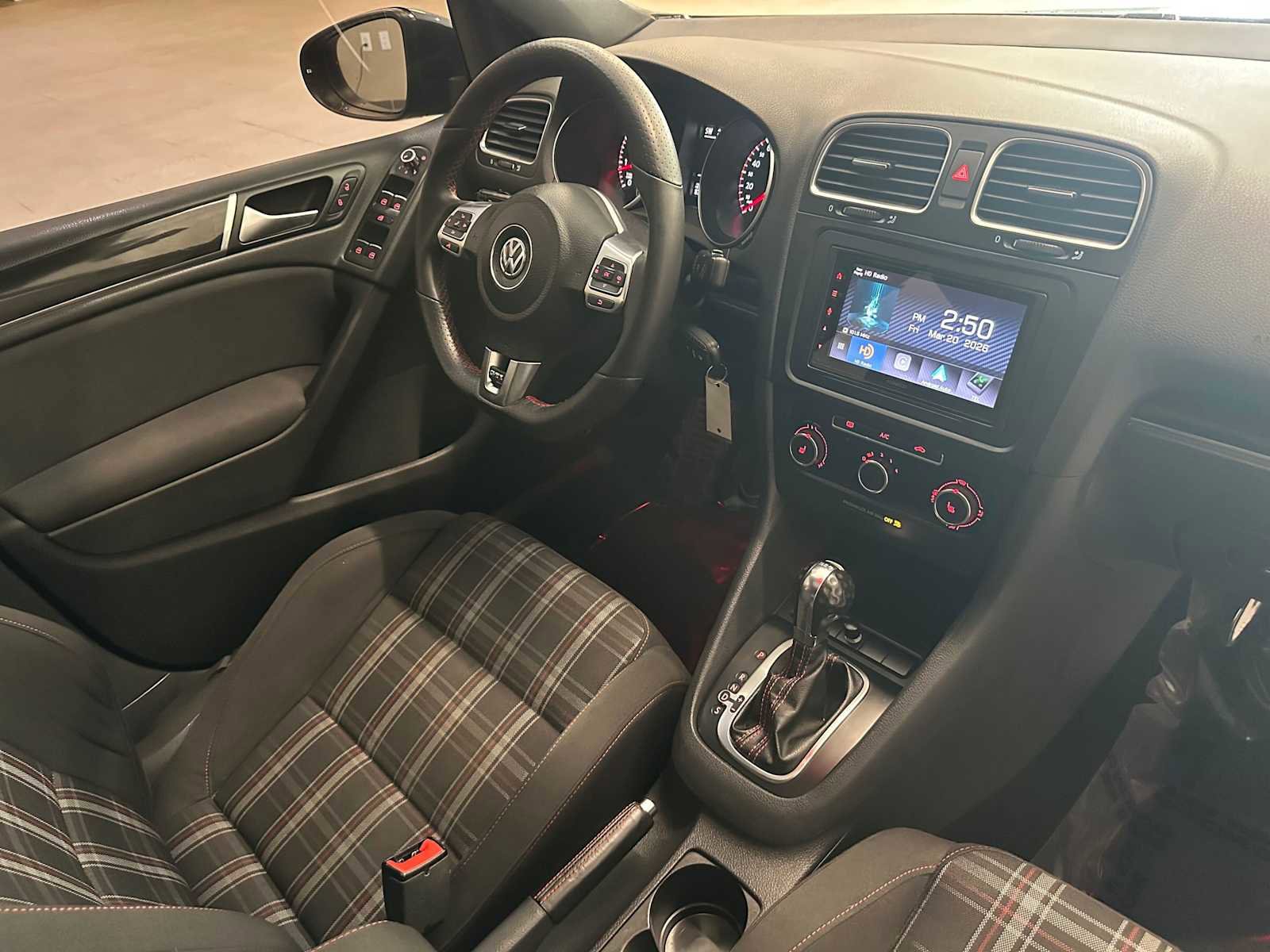 Used 2013 Volkswagen GTI w/ Convenience Package image 30