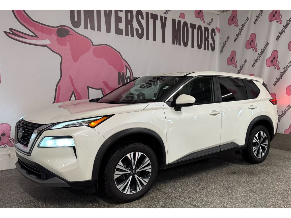 Used 2023 Nissan Rogue SV image 8