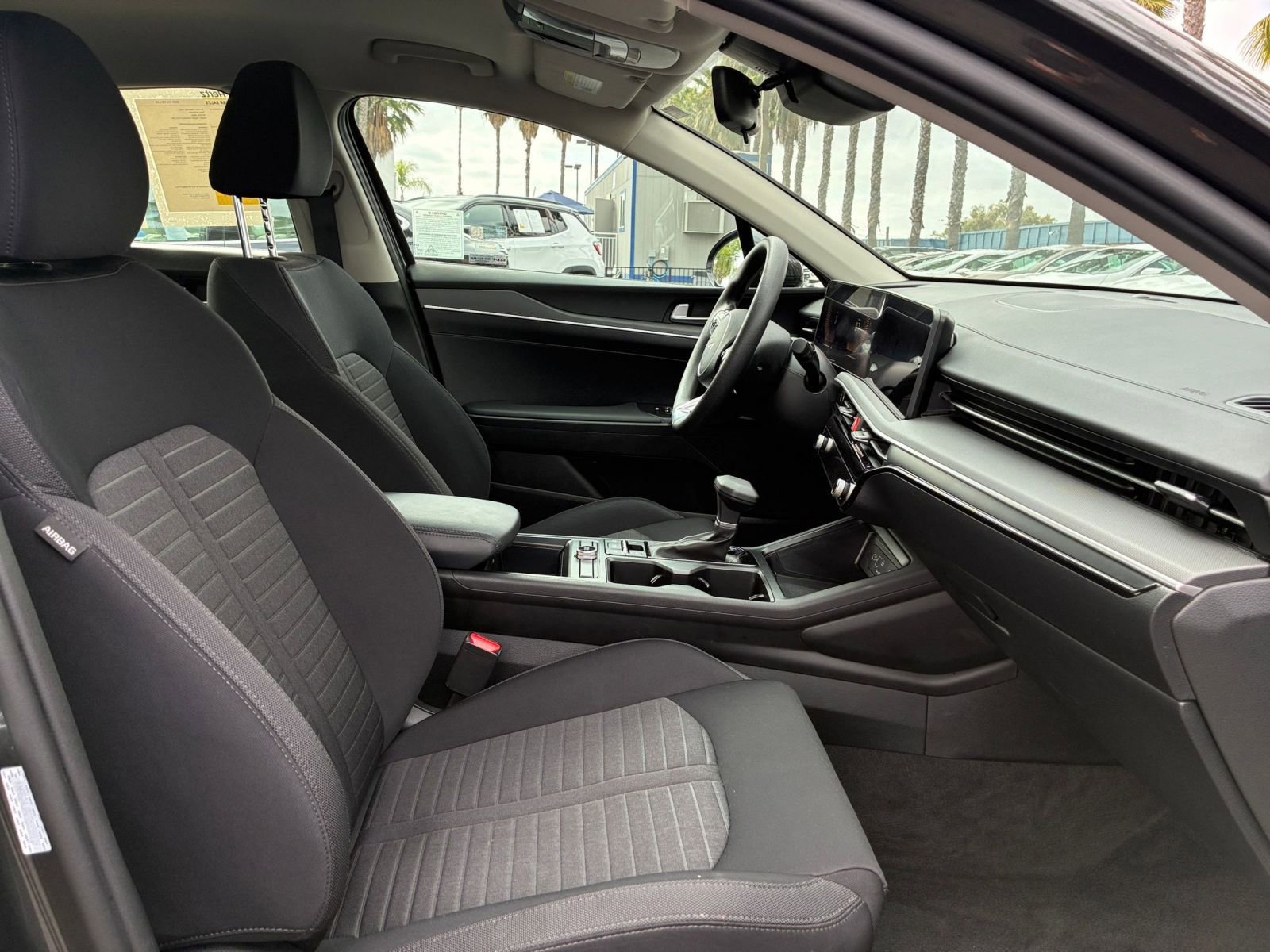 Used 2025 Kia K5 LXS image 36