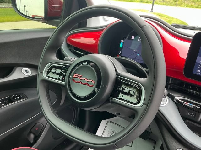 Used 2024 FIAT 500 e (RED) FWD image 17