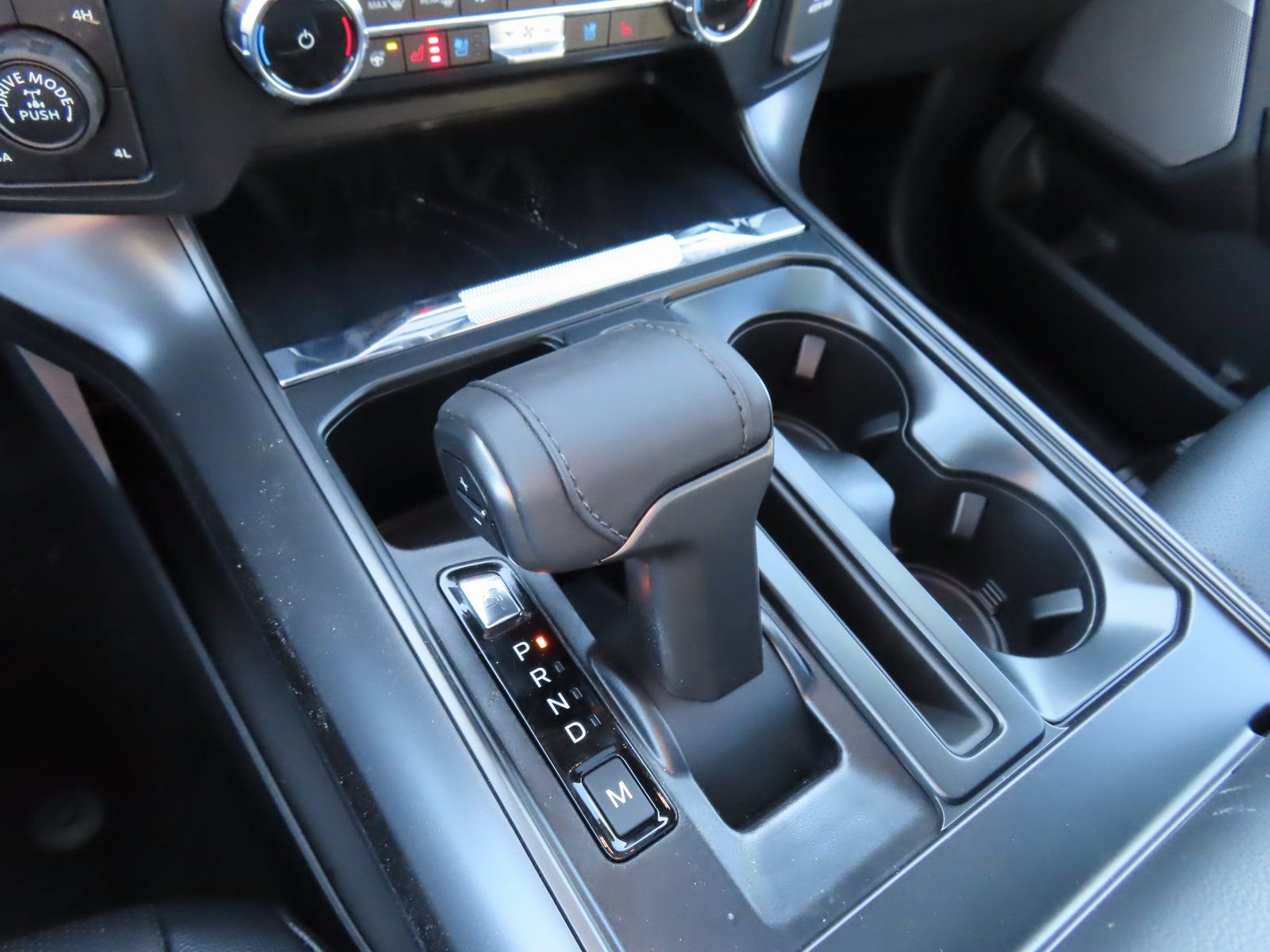 New 2026 Ford F150 Lariat w/ Equipment Group 501A Mid image 18