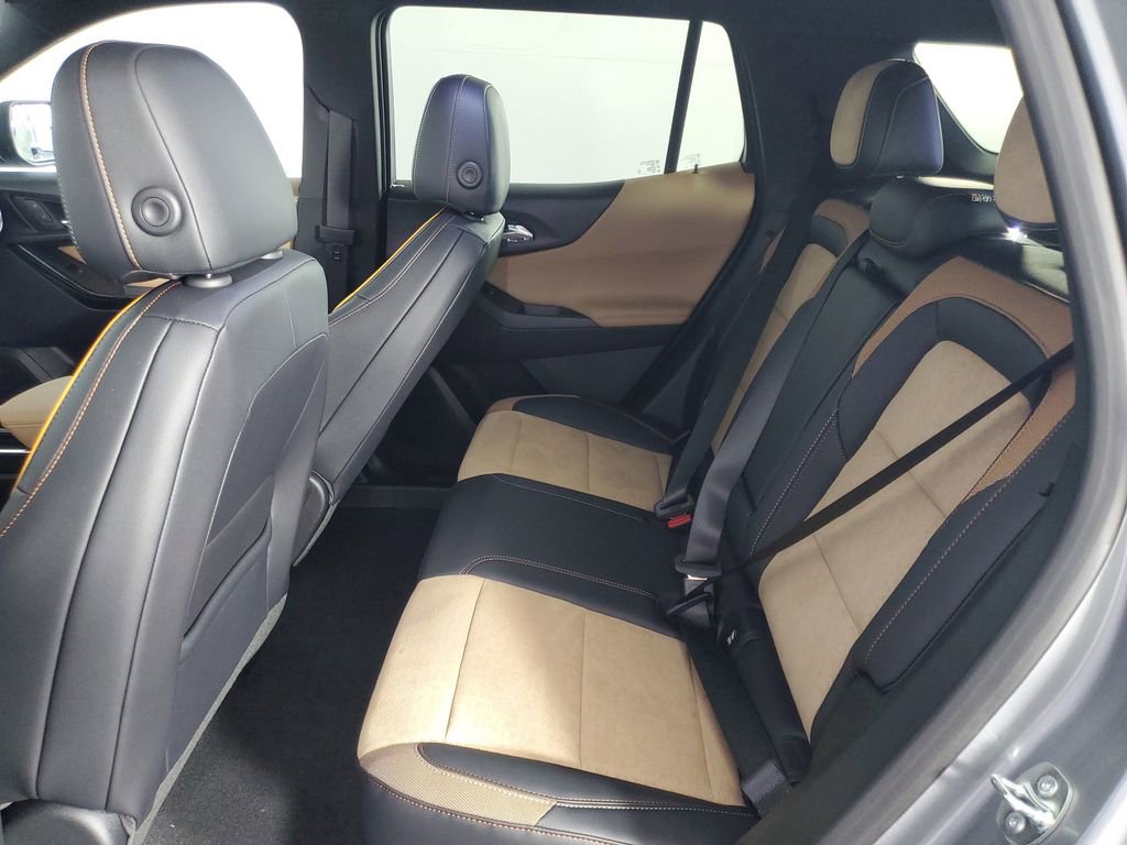 New 2026 Chevrolet Equinox ACTIV FWD image 13