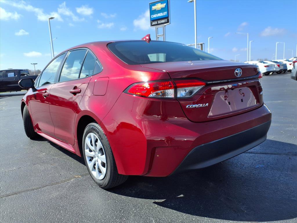 Used 2023 Toyota Corolla LE image 29